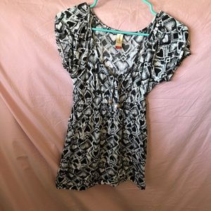 Black white No Boundaries Flare bottom long blouse